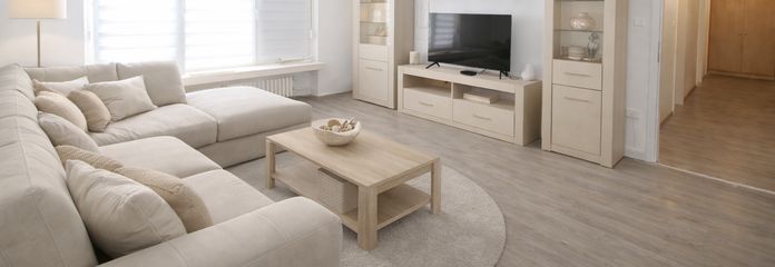 Schöne 4 Zimmer-Wohnung zu vermieten mit Balkon – Wohnzimmer