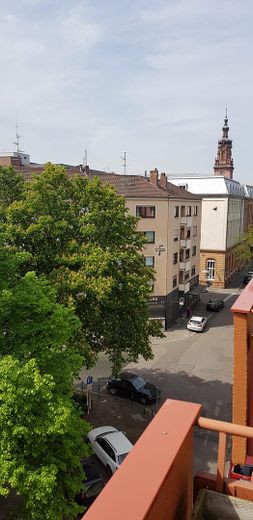 Möbliertes 3-Zimmer-Apartment in Bestlage nahe Q6/Q7 – WG-geeignet & sofort bezugsfrei – Mannheim City apartment