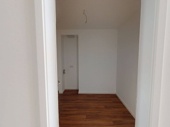 ++Exklusiv wohnen: top-moderne 3-Zimmer-Wohnung mit EBK, Balkon & 2 Bädern++ – Abstellraum
