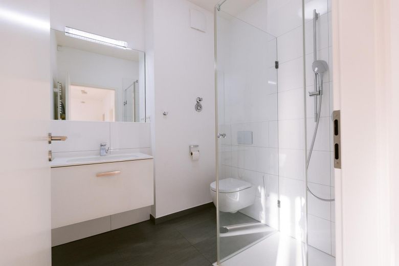 Wohnen, wo andere zu Gast sind – Zweites Bad mit Dusche
