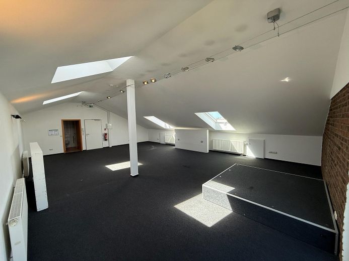 Klimatisierte Büro- Gewerbefläche (ca. 75 m²) in Innenstadtlage Groß-Umstadt – Parkplätze vorhanden – Foto 4