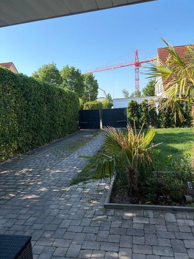 Well-maintained wooden house  200m², 8 rooms, 4 bathrooms and particularly energy-efficient building services – Photo 3