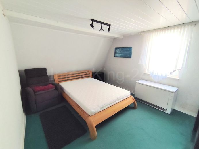TOLLES EINFAMILIENHAUS MIT VIELEN DETAILS IN GUTER LAGE VON WARBURG! – SCHLAFZIMMER 3