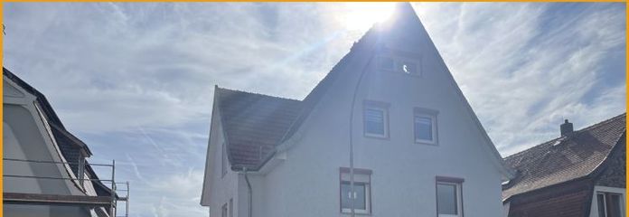 ALSFELD में यातायात की दृष्टि से सुविधाजनक स्थान पर उज्ज्वल 3-कमरे वाली रसोई-बाथरूम- बालकनीयुक्त अपार्टमेंट! आज ही किराए पर लें!