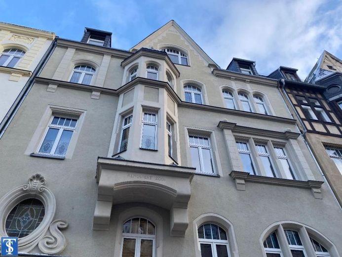 Stylischer Altbau - 4 Zimmer Wohnung mit Balkon und vielen kleinen Details – Foto 1