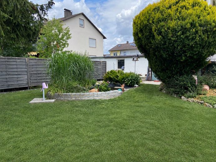 Ben curato appartamento di 3 locali al piano terra con veranda e ampio giardino – Foto 17