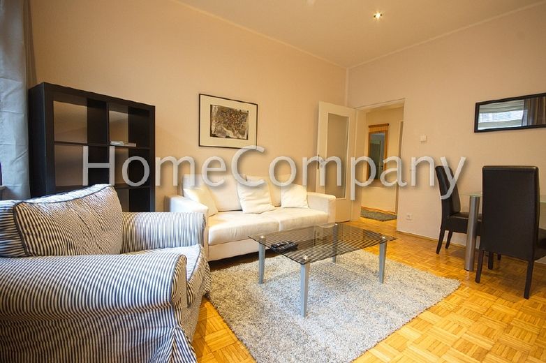 Ansprechend eingerichtete Wohnung mit W-LAN, zwei Schlafzimmern und Terrasse Nähe Steeler Ortskern – cb54903873cee7f2134ffda43022f06179598129.jpg