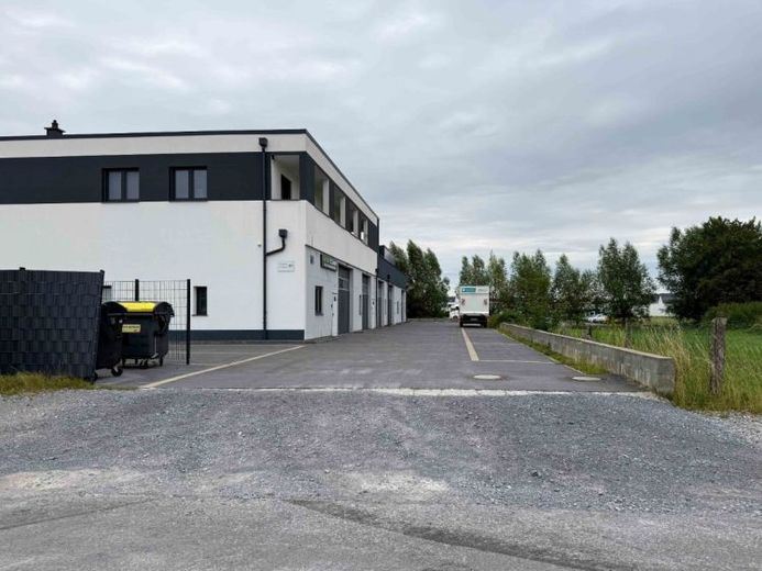 Beheizte Lagerfläche mit WC und Stellplatz – ca. 108 m² am Hohenloher Weg – Foto 1