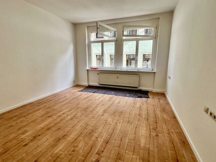 Gemütliche 2-Zimmer-Wohnung in Meißner Altstadt (mit Balkon) - frisch renoviert! – Schlafzimmer
