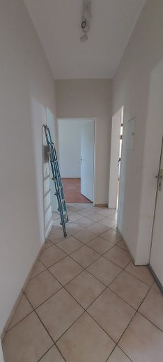 Helle 3-Zimmer-Wohnung -> ruhig und doch zentral gelegen – Diele