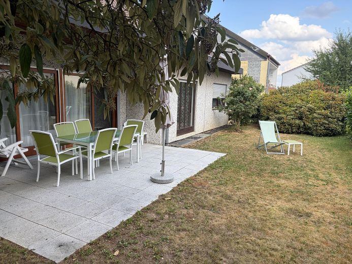 Freistehendes, zeitloses Traumhaus – Foto 3