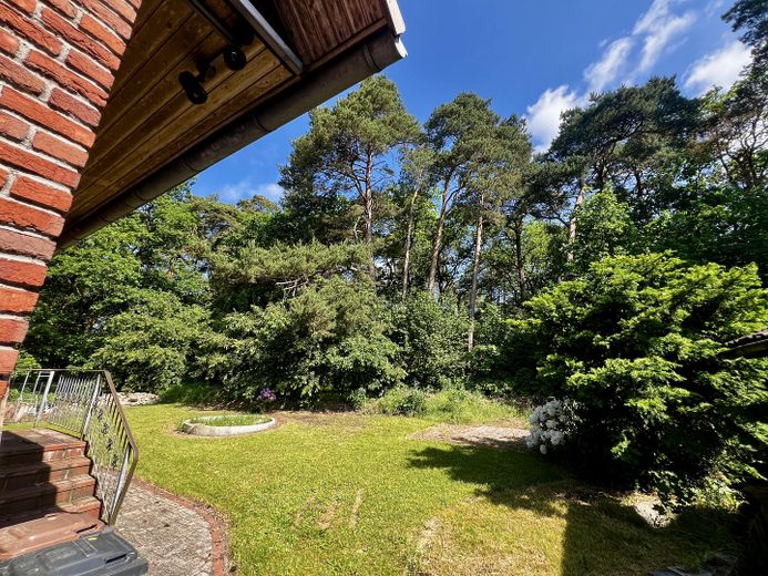 Hintergarten mit Waldblick
