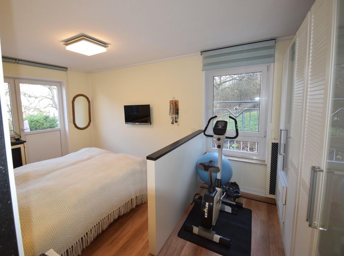 Provisionsfrei:  134m² ETW mit umlaufender Terrasse und Garage – 4 Schlafen