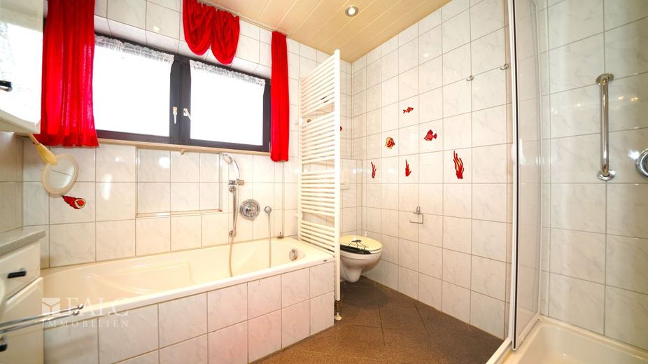 Herrlich viel Platz, Einliegerwohnung und Sauna - FALC Immobilien – Schaumkronen ahoi