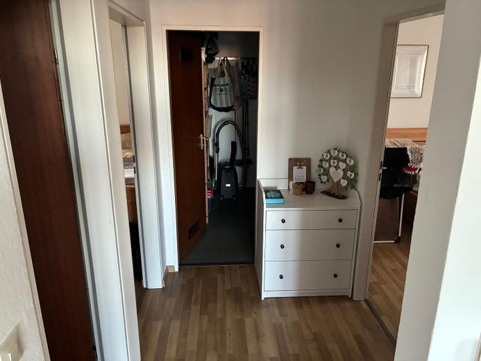 Alpenblick über Wangen: Großzügige 3-Zimmer-Wohnung modern aufgemacht im 9. OG mit Balkon – Zdjęcie 9