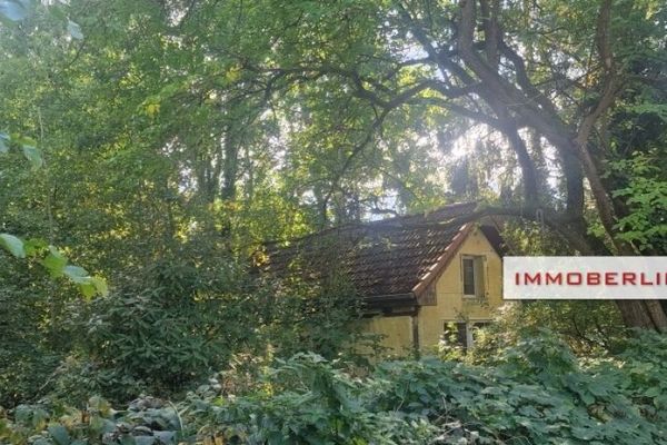IMMOBERLIN.DE - Bredower Ormanı yakınlarında, sakin güneybatı konumunda muhteşem bir konut arsası