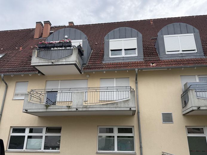 2 Zimmer in Bergfelde Hohen Neuendorf mit TG Stellplatz NEUE Einbauküche und Balkon – Balkon