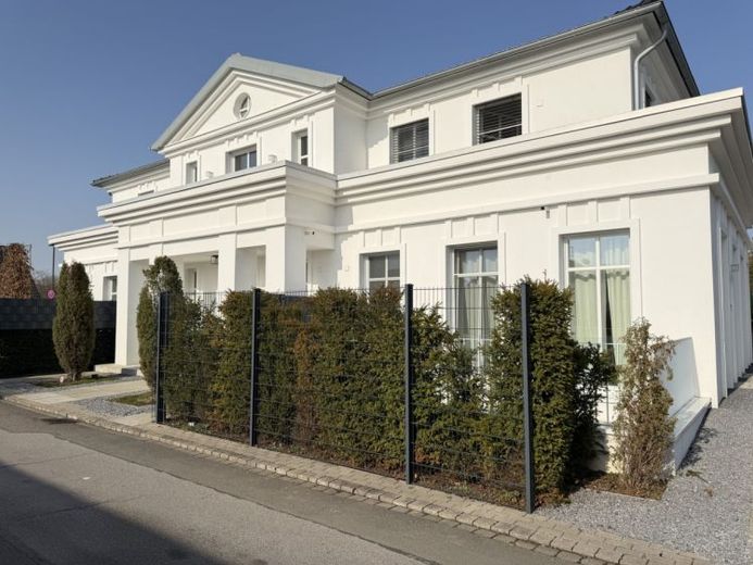 Exklusive Doppelhaushälfte mit luxuriöser Ausstattung, Einbauküche und eigenem Garten! – फोटो 1