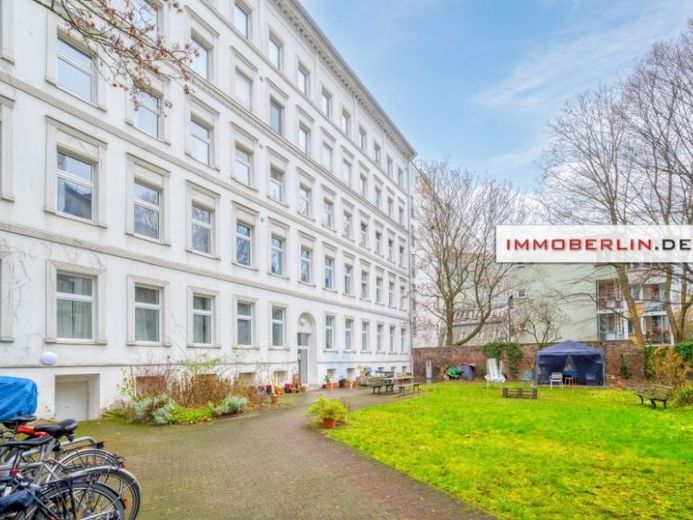 IMMOBERLIN.DE - Simpático apartamento de época con gran terraza oeste y pequeño jardín – Foto 1