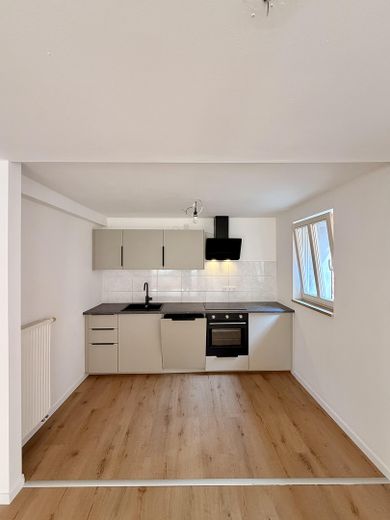 Exclusive 2-room apartment, first occupancy after renovation with kitchen and appliances – Foto 10