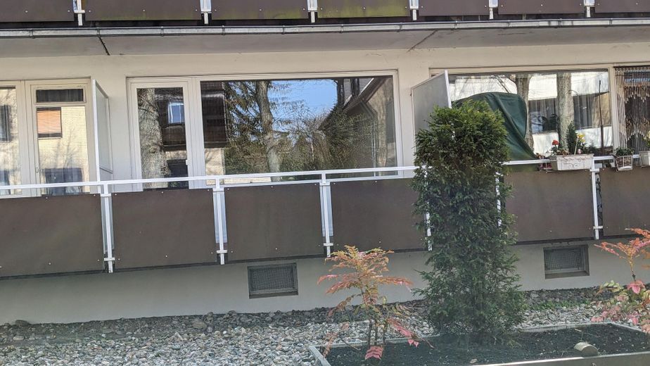 Затишна квартира на 2,5 кімнати з балконом і користуванням садом – Wohnung, Balkon