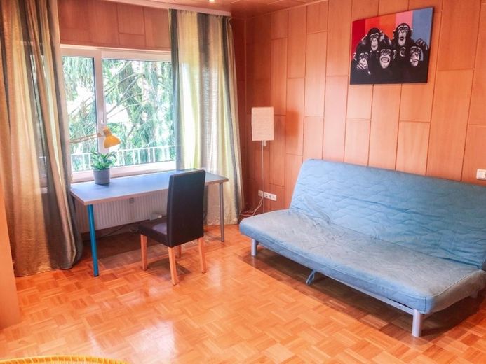 Schlafzimmer mit Balkon