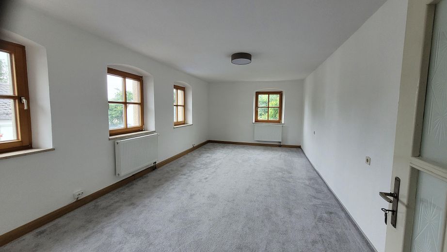 Landhaus, vielseitig nutzbar, 380 qm Wohn- und Nutzfläche,  für große Familien oder Gruppen – Zimmer 5 OG1