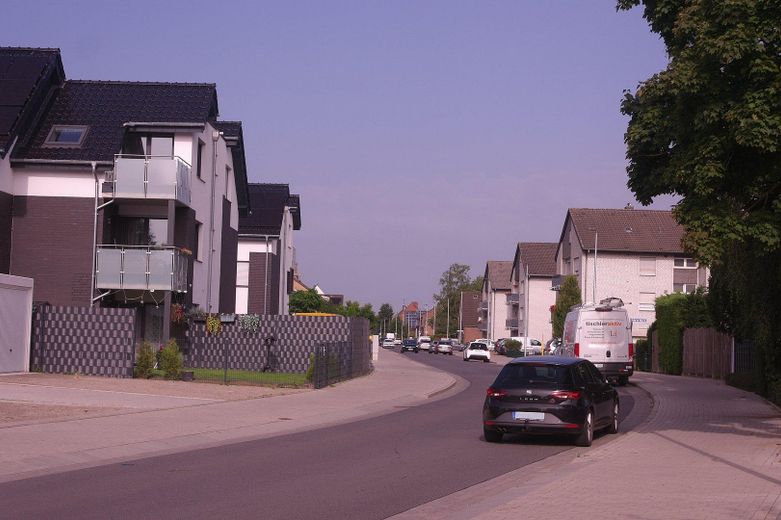 56_Straße Südseite
