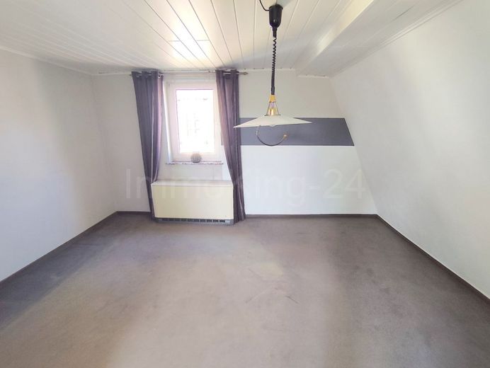 TOLLES EINFAMILIENHAUS MIT VIELEN DETAILS IN GUTER LAGE VON WARBURG! – SCHLAFZIMMER 2