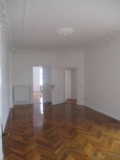 Wunderschöne große 5 Zimmer Altbauwohnung in zentraler Lage – Berliner Zimmer