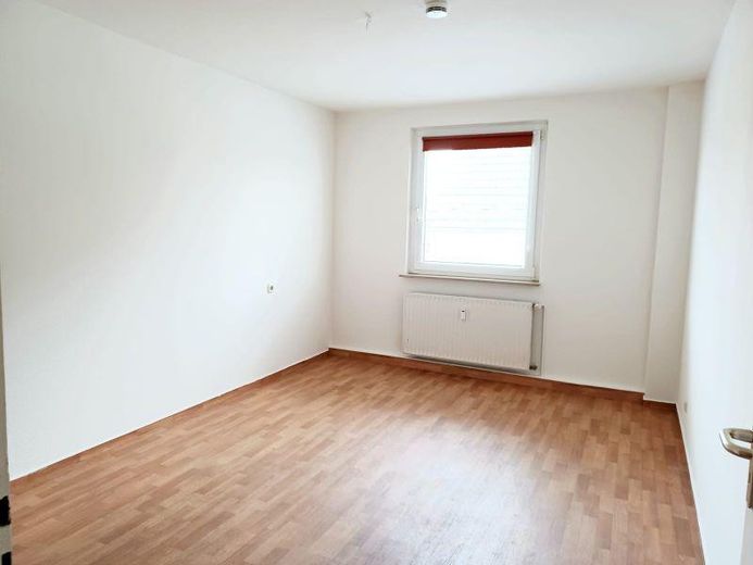 Sehr schöne, helle und gepflegte 2 Zi- Wohnung mit Einbauküche und AA in Freiburg – Foto 2