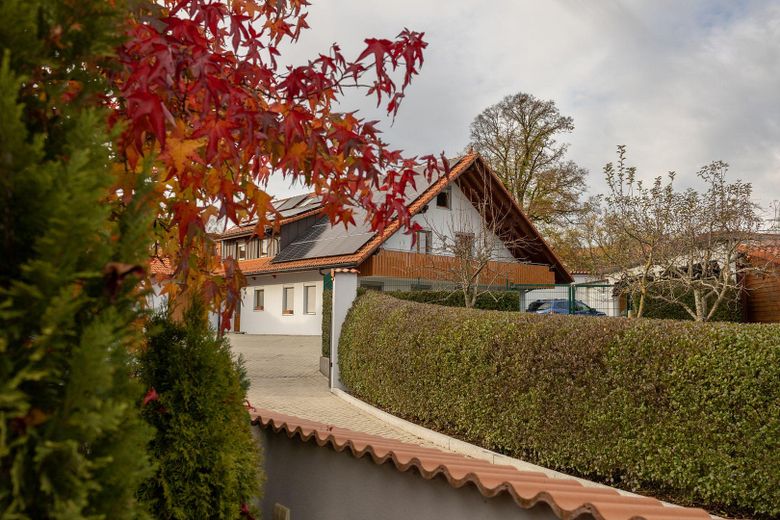 Appartement calme de 3 pièces avec cuisine équipée et balcon à Harpolingen/Bad Säckingen – Photo 1