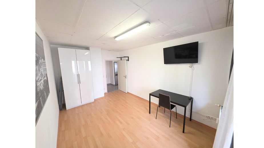 Zimmer links