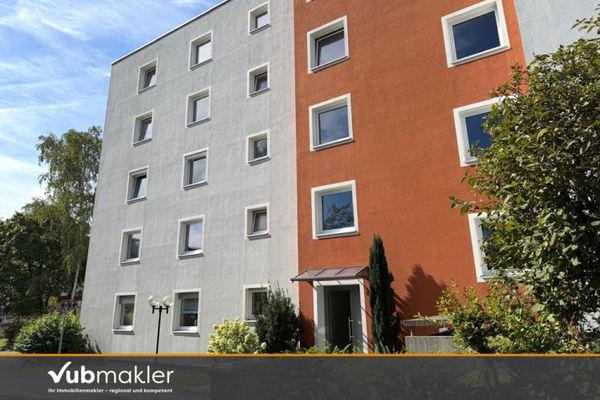 2-Room Condominium in Hof | Rented | Balcony | Elevator