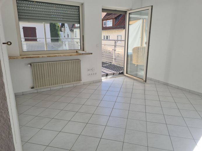 Piso de cuatro habitaciones con terraza en Fellbach – Foto 17