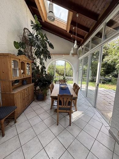 Rarität in Prien – Einfamilienhaus am Fluss Prien mit Bergblick, Wintergarten & PV – Wintergarten – Innenraum