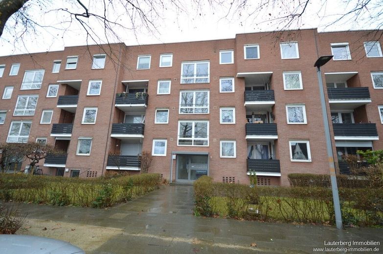 Eigennutzungsoption am Holtenser Berg: 3,5 Zimmer mit Maisonette-Charakter, Balkon, Terrasse, Garage – Außenansicht