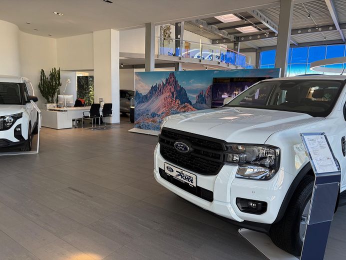 Showroom- und Serviceimmobilie mit ESG-Standard und hoher Frequenz – Ausstellung 3