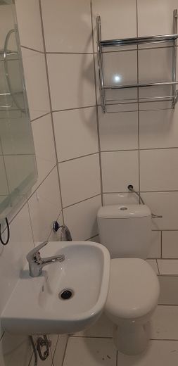 MFH mit 8 Wohnungen, hohe Rendite 8%, saniert und gut vermietet in zentraler Lage – Foto 24