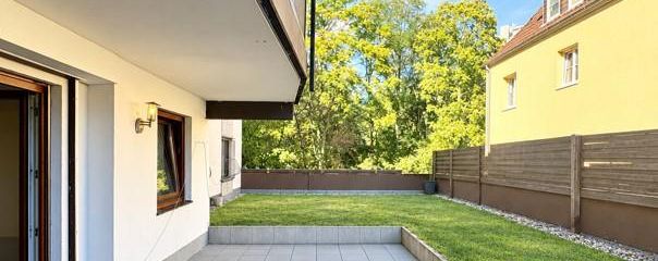 Ffm-Sachsenhausen: seltene Gelegenheit! 3 ZKB im EG, 93m² mit großer Terrasse + 75m² Grünfläche! – Titel