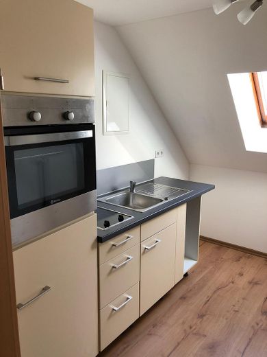 Odnowione mieszkanie 2-pokojowe o powierzchni 39 m² w Augsburgu – bezpośrednio od właściciela, bez pośrednika, 2 pokoje z kuchnią i łazienką – Zdjęcie 5