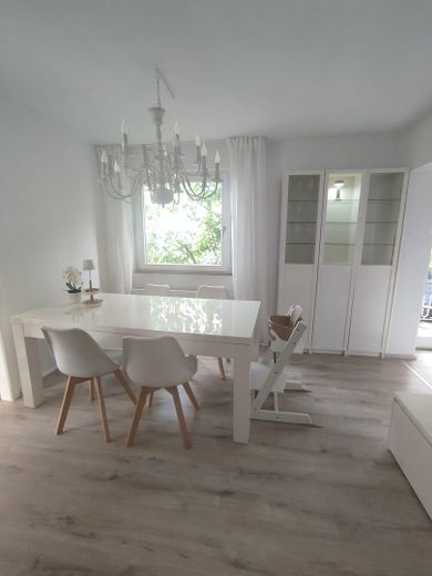 Schönes Haus in zentraler Lage – Esszimmer