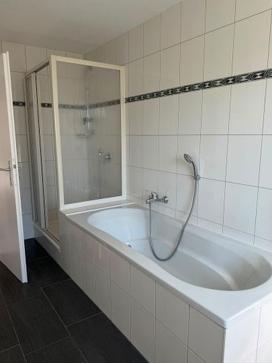 Appartement rénové de 3 pièces à proximité de la frontière – Bad