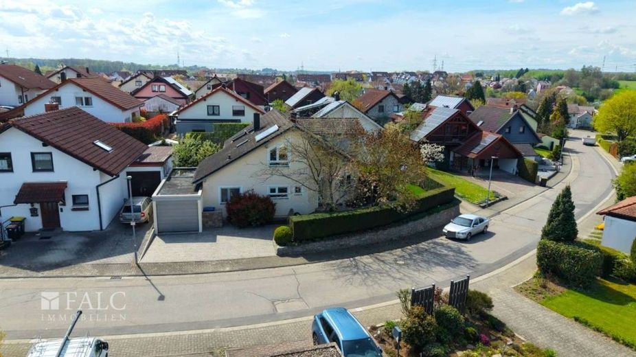 Stilvoll und viel Grün in Bad Rappenau - FALC Immobilien Heilbronn – Ihr neues Zuhause
