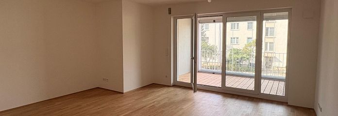 Erstbezug, 3-Zimmer-Wohnung mit 10 m² Loggia | 80 m² – Wohnzimmer