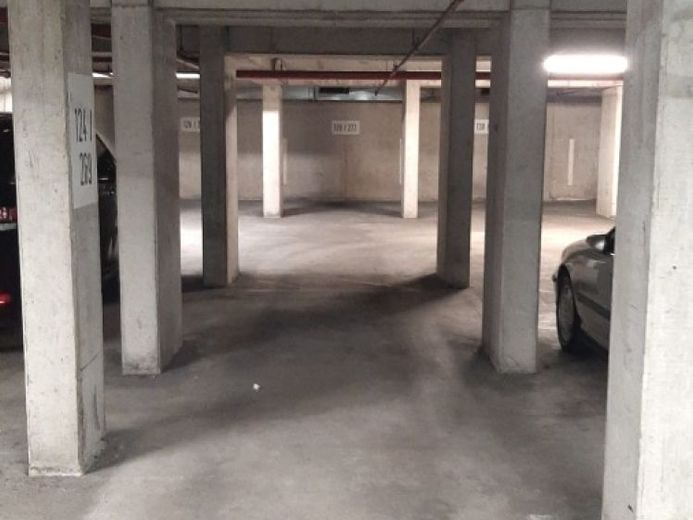 Tiefgaragenstellplatz in abgeschlossener Tiefgarage, S6 nähe Mannheimer Innenstadt zu vermieten – Foto 1