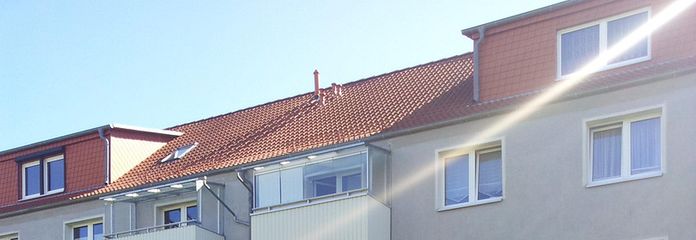 Westseite mit Balkon