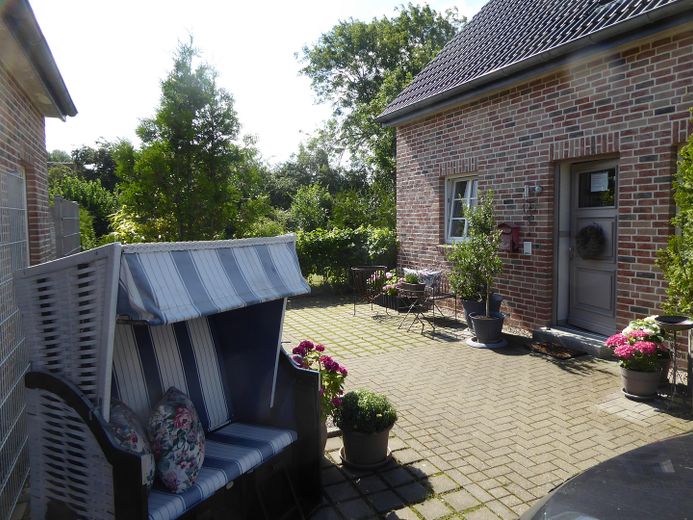 VON PRIVAT - STIL & CHARME! - Photovoltaik, Raumwunder, Garten, Gartenhaus... – HERZLICH WILLKOMMEN!