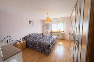 STILVOLL MIT SCHÖNEM GARTENBEREICH – 1776707909_933d759.jpg
