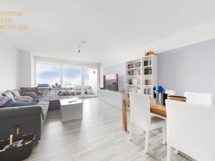 Wohnen mit Weitblick: Helle 2 Zimmer Maisonette-Wohnung mit EBK, Loggia und Garage in Nieder-Roden – Foto 1